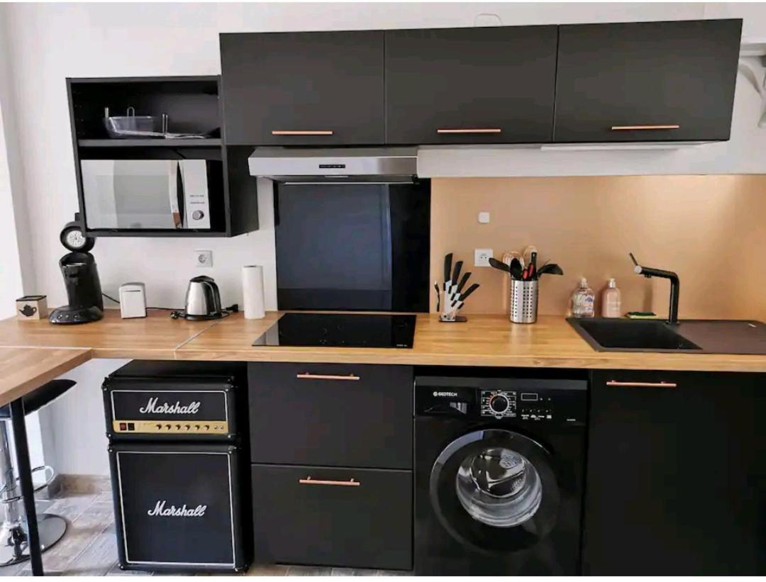 Studio Clim Et Jardin Privatif Proche Plage Mourillon Lägenhet Toulon Exteriör bild